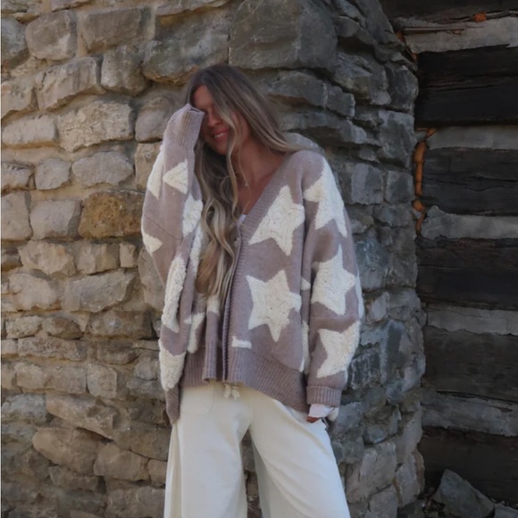 BUCKETLIST Sweaters - BUCKETLIST Beige and White Star Cardigan